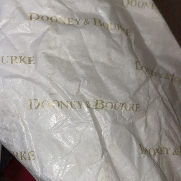Dooney & Bourke purse. - Picture 12 of 14